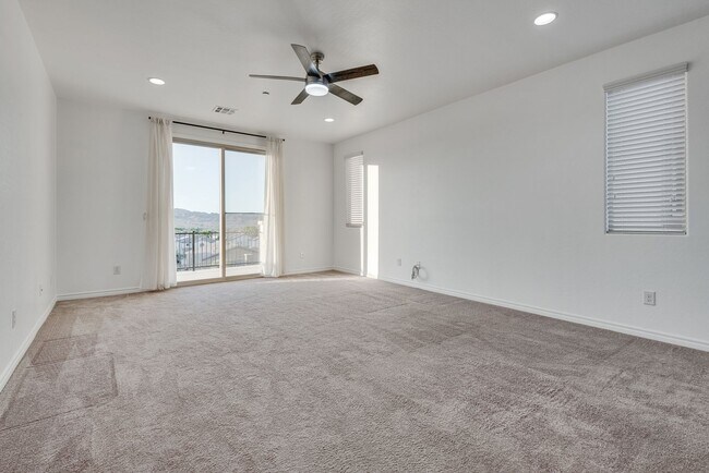 Building Photo - Welcome to your dream home located in the prestigious guard-gated community of Tuscany in Henderson!