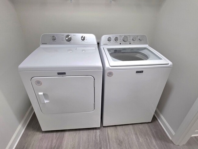 Building Photo - Discover the Style & Comfort in this new 3 Bedroom, 2 Bath Home.