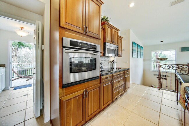 Building Photo - 24 Central Ave