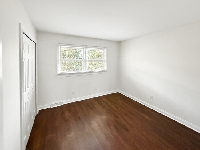 Building Photo - 1420 S 14th St