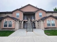 Building Photo - 1055 W Pine Ave