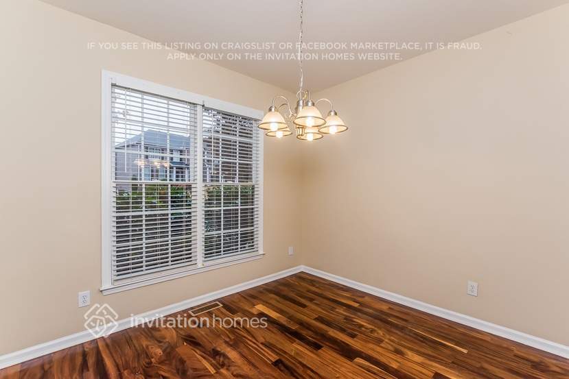 Building Photo - 347 Laurel Glen Crossing