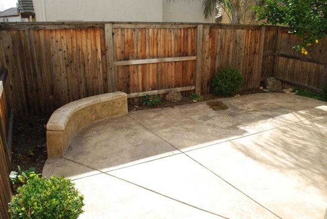 Building Photo - 8415 Oliva Rd