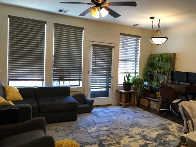 Building Photo - 8430 Gambel Dr