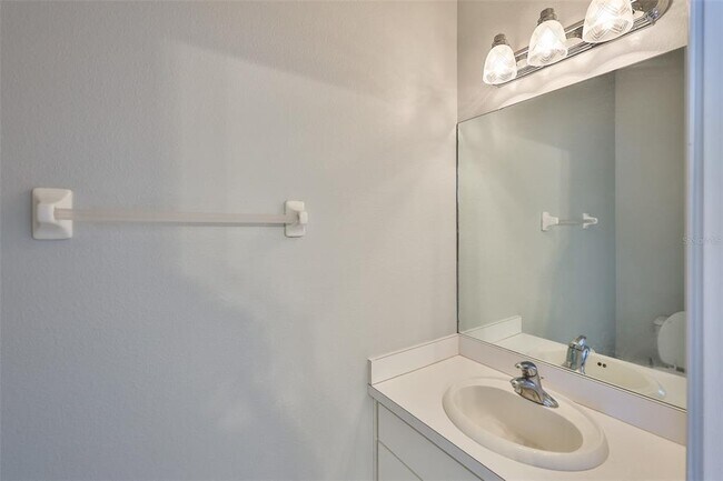 Building Photo - 12950 Kings Crossing Dr