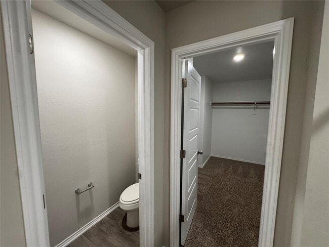 Building Photo - 14237 Babbling Brook Dr
