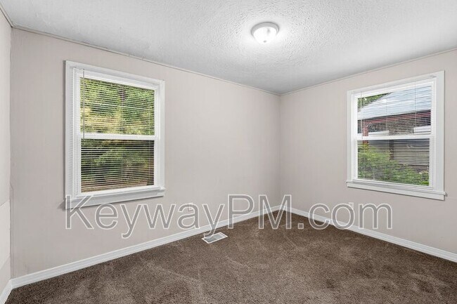 Building Photo - 608 Carolina Springs Rd