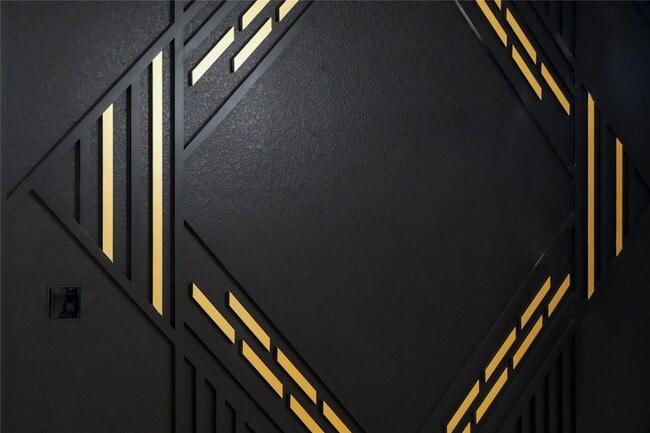 Building Photo - 9705 Garcroft St