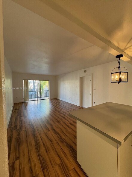 Building Photo - 7921 SW 104th St