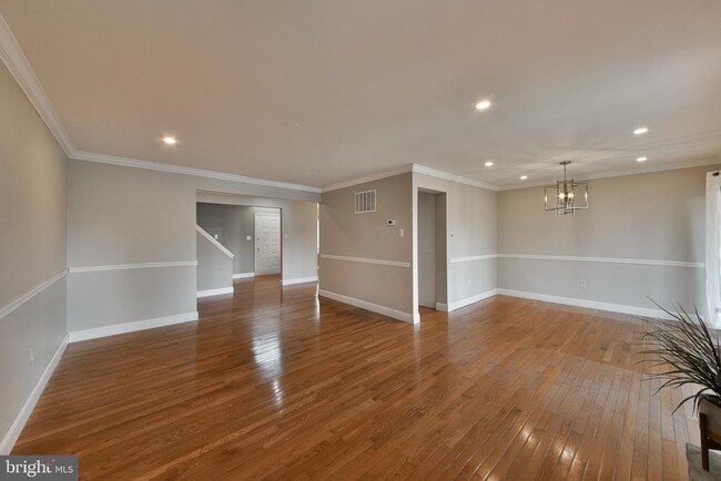 Building Photo - 3403 Honey Run Rd