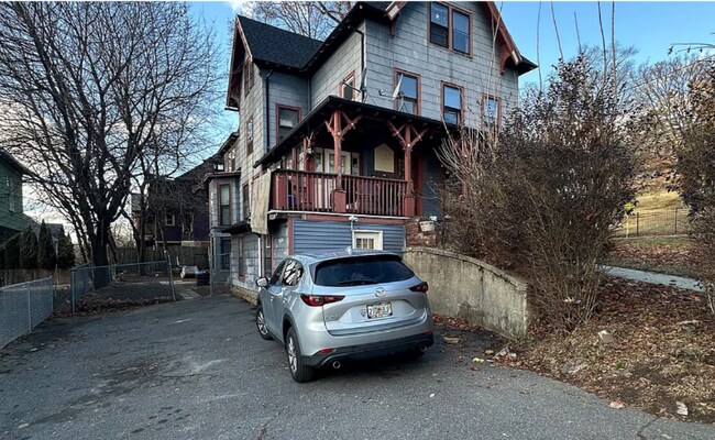Building Photo - 161 Prospect St