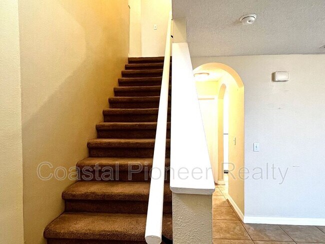 Building Photo - 12968 Fennway Ridge Dr
