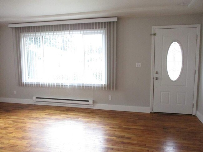 Building Photo - Charming 2 Bedroom 1 bath in Tacoma