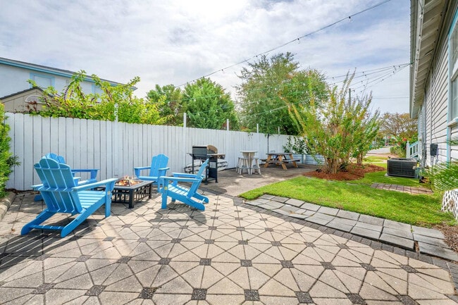 Building Photo - 4431 Luke Ave