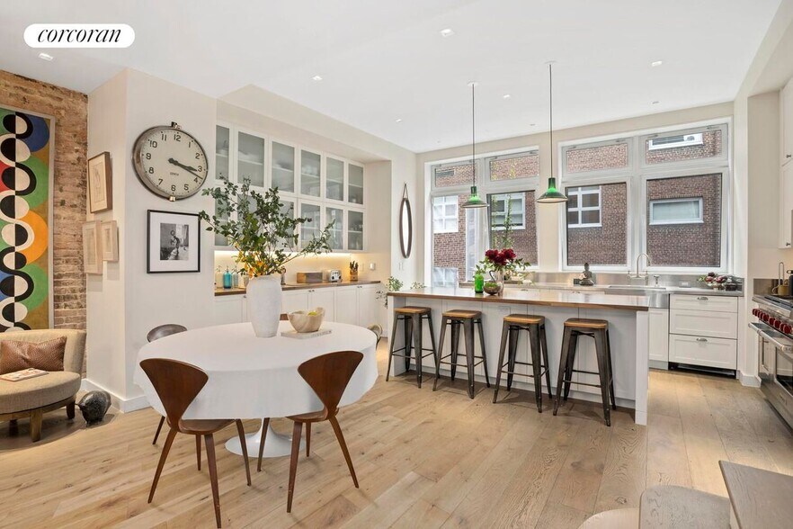 Building Photo - 308 E 30th St