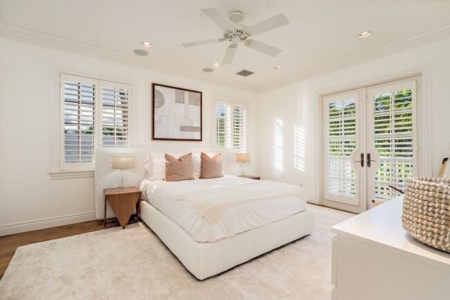 Building Photo - 233 El Pueblo Way