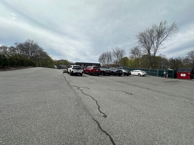 Building Photo - 40 High St