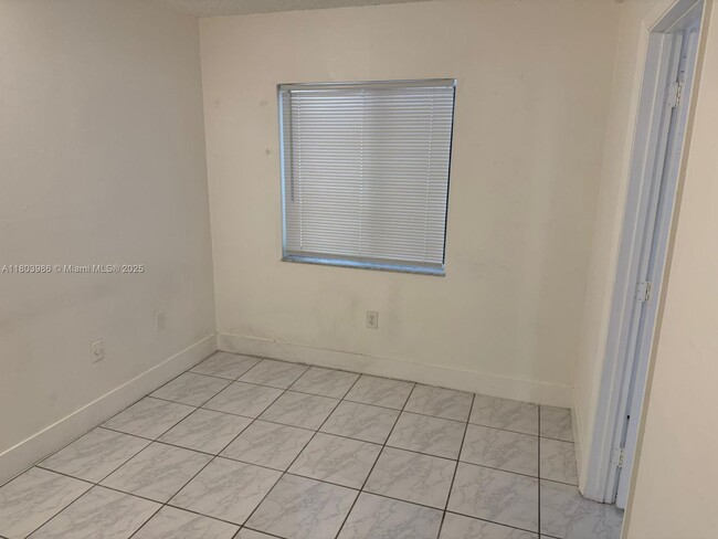 Building Photo - 8650 SW 133rd Avenue Rd