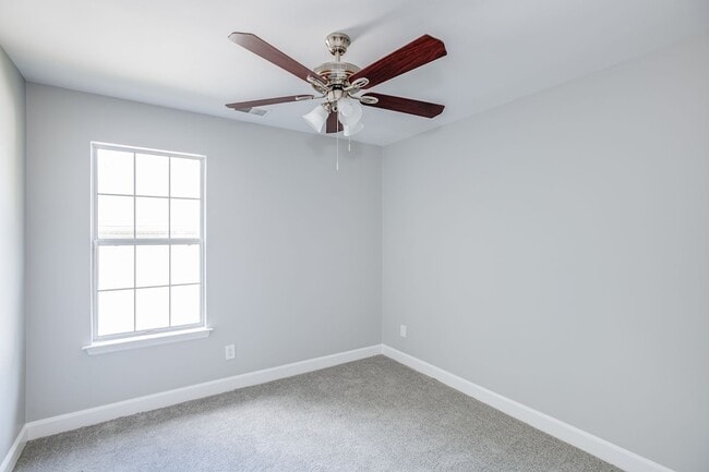 Building Photo - 1449 Brighton Cir