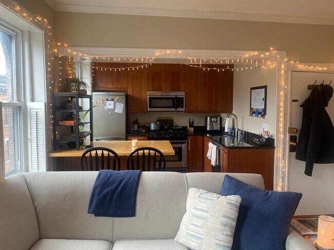 Building Photo - 50 Revere St