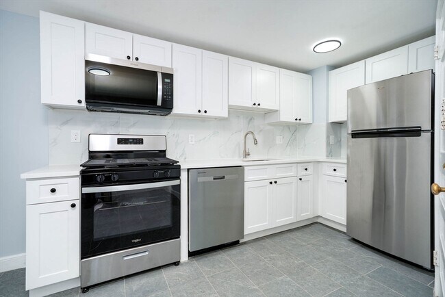 Primary Photo - 25 Langley Cir