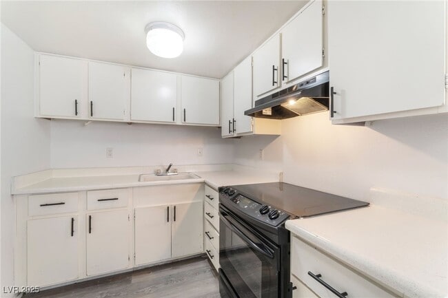 Building Photo - 4721 Cessna Ave