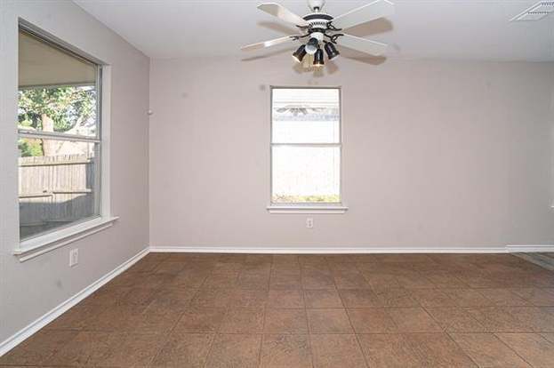 Building Photo - 2704 Frontier Ln