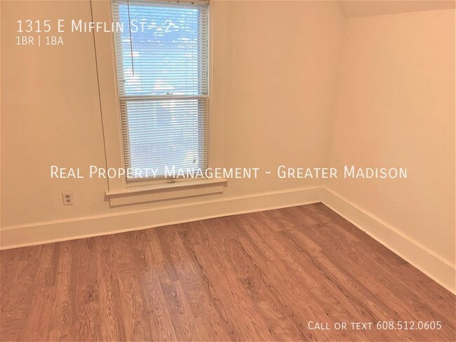Building Photo - 1315 E Mifflin St