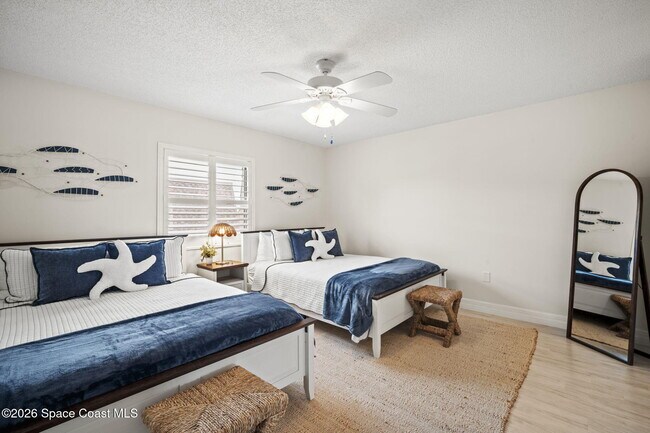 Building Photo - 180 Paradise Blvd