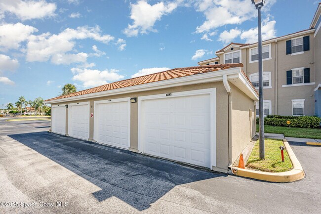 Building Photo - 1747 Sophias Dr