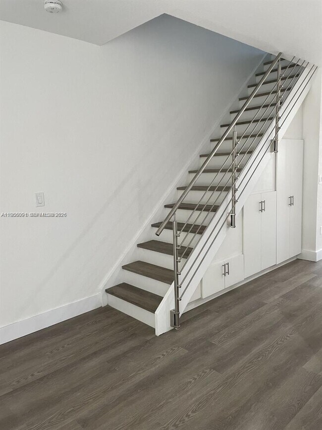 Building Photo - 5725 NW 114th Path