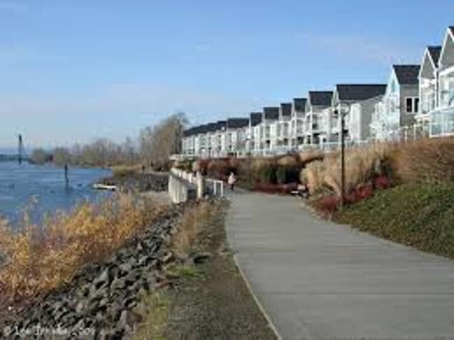 Building Photo - Beautiful Columbia Shores Condo Near Downtown Vancouver on the Columbia River