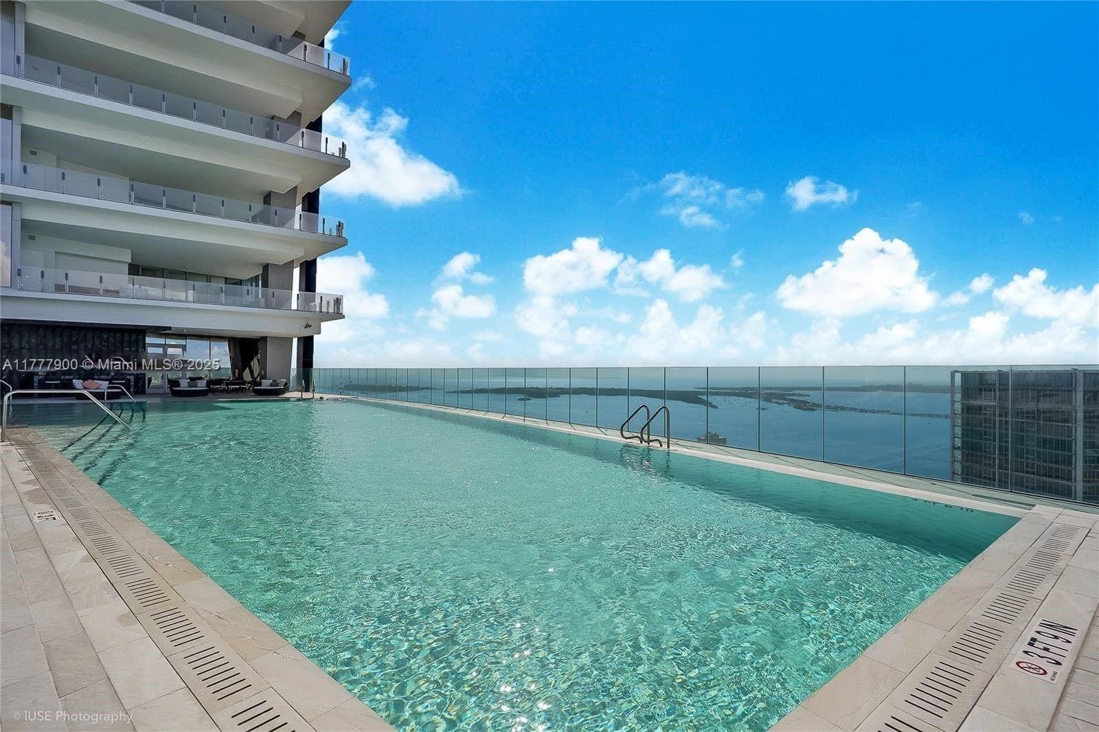 Building Photo - 300 Biscayne Boulevard Way