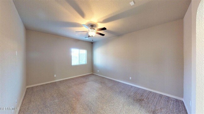 Building Photo - 7656 Mammoth Ln