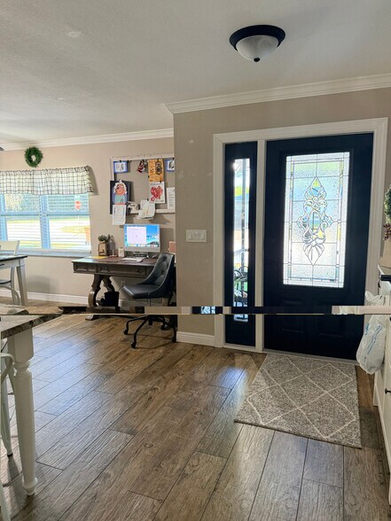 Building Photo - 1210 40th Ave