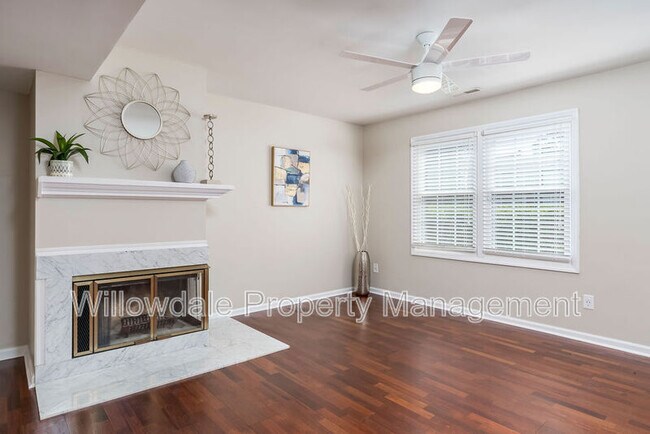 Building Photo - 4614 Pine Trace Dr