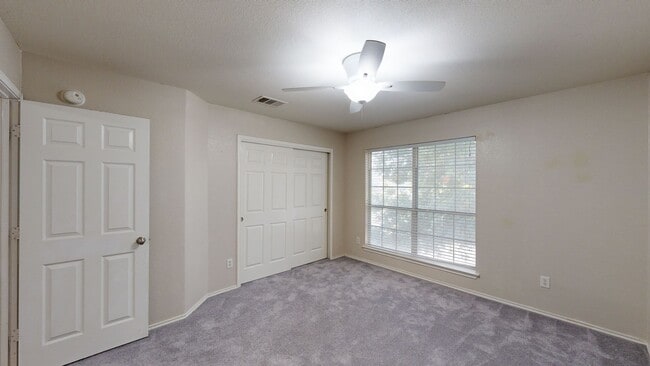 Building Photo - $2,095 FOR A GORGEOUS HOME BY FORT HOOD!