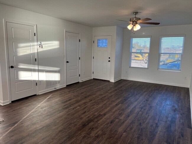 Building Photo - New Beginnings Start with AMRR: 3 Bedroom ready for move in!