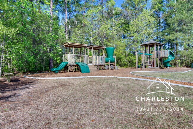 Building Photo - 200 Woodward Rd