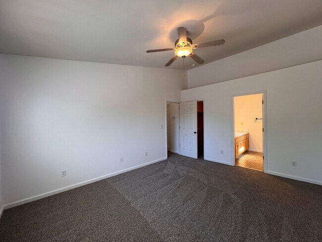 Building Photo - 3 bedroom Fernley home in Donner Trails, F...
