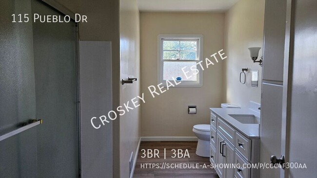 Building Photo - Move in ready! Remodeled home with large b...