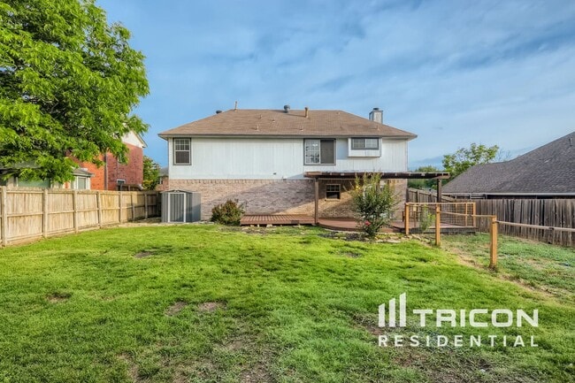 Building Photo - 3416 Tulip Ln