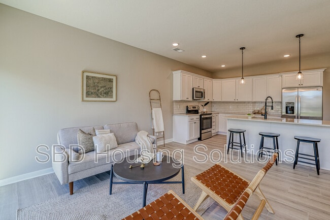 Building Photo - 27421 E Oak View Dr