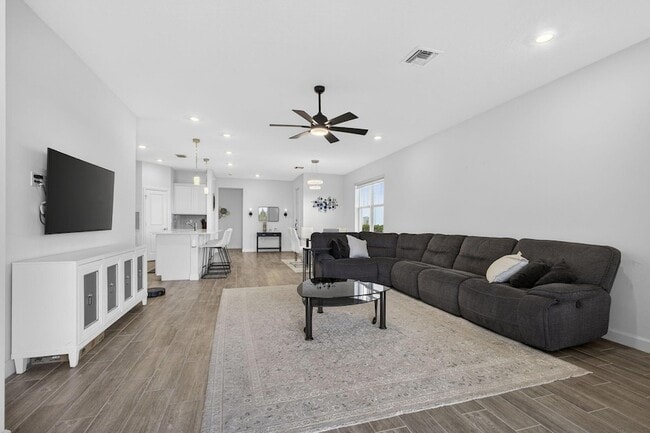 Building Photo - 1446 Tangled Orch Trce