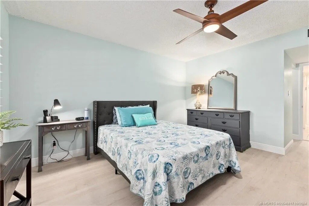 Primary Bedroom - 175 SE Saint Lucie Blvd
