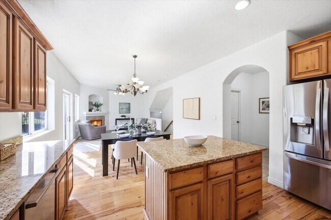 Building Photo - 4412 N Foxtrail Cir