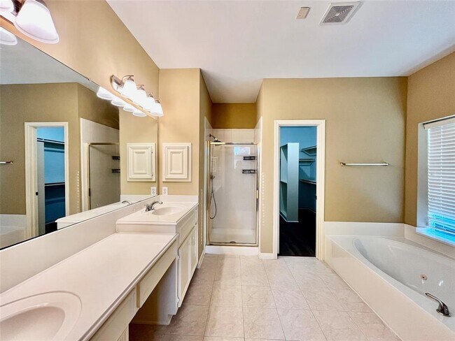Building Photo - 6415 Coley Park