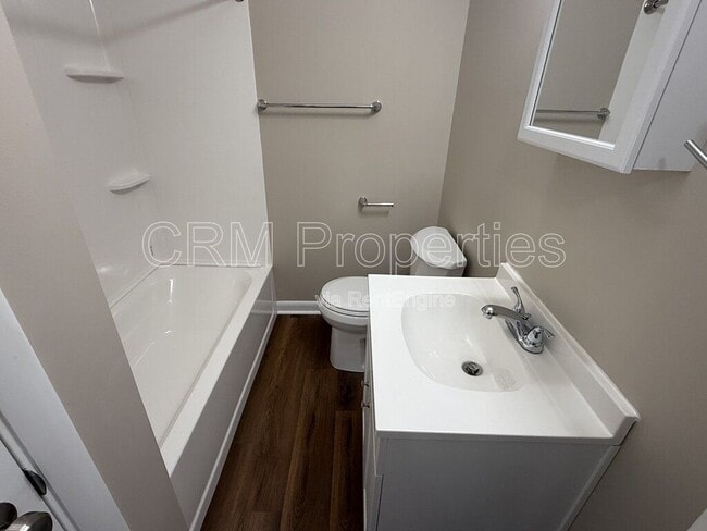 Building Photo - 7134 E 18th St