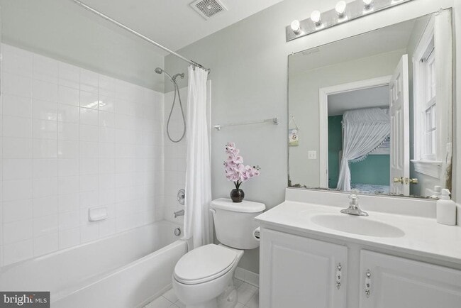 Building Photo - 7273 Tinsley Way