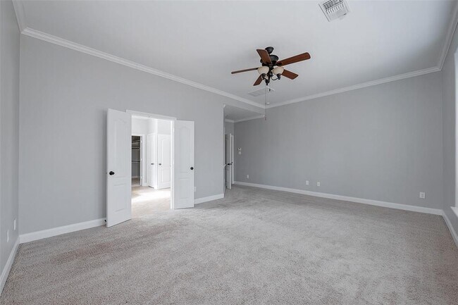 Building Photo - 46 Sandwell Place